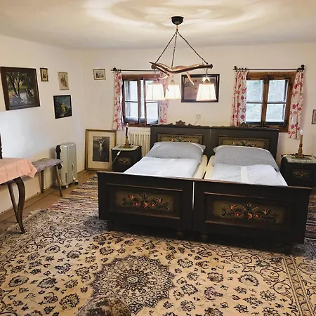 Ferienhaus 400 Year Old Wooden House