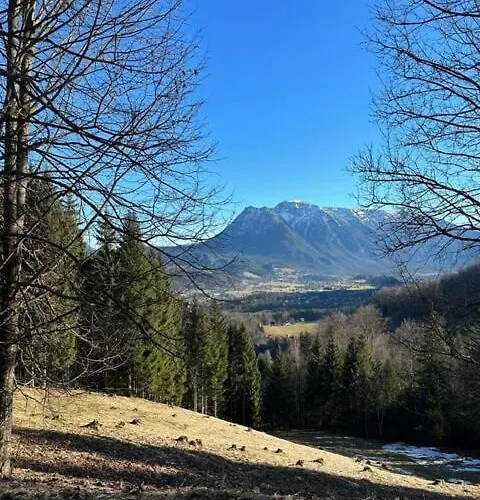 بيت للعطل 400 Year Old Wooden House