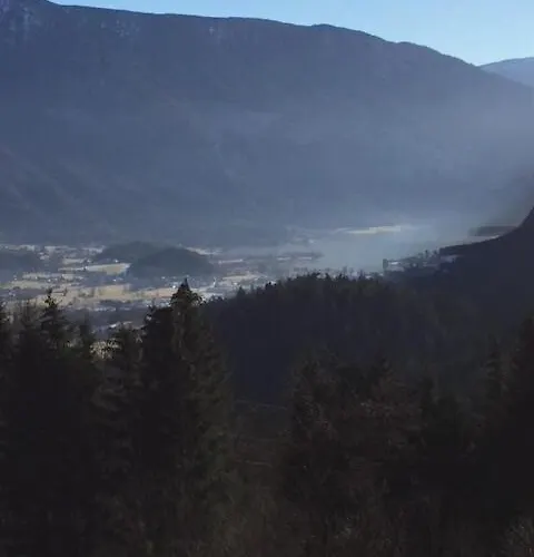 بيت للعطل 400 Year Old Wooden House *