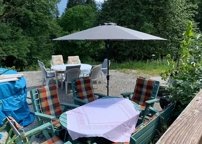 بيت للعطل 400 Year Old Wooden House *